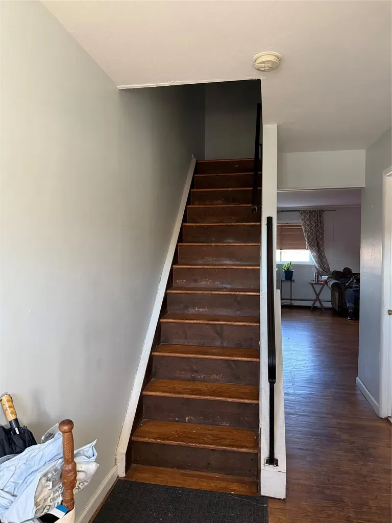 32 Whitman Court Middletown NY 10941