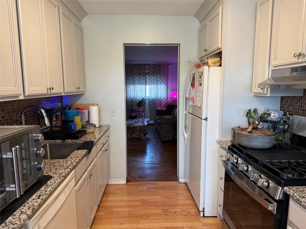 32 Whitman Court Middletown NY 10941