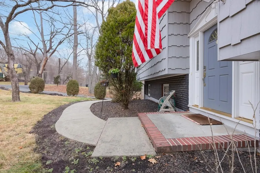 92 Buchanan Street Pearl River NY 10965