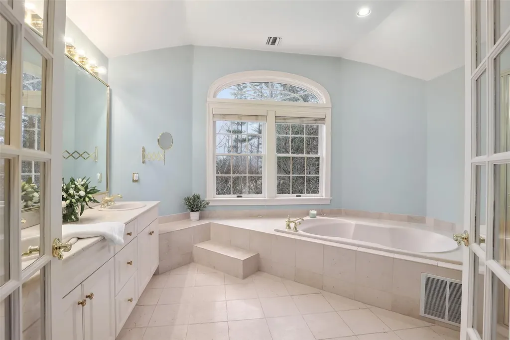 61 Lambert Ridge Cross River NY 10518