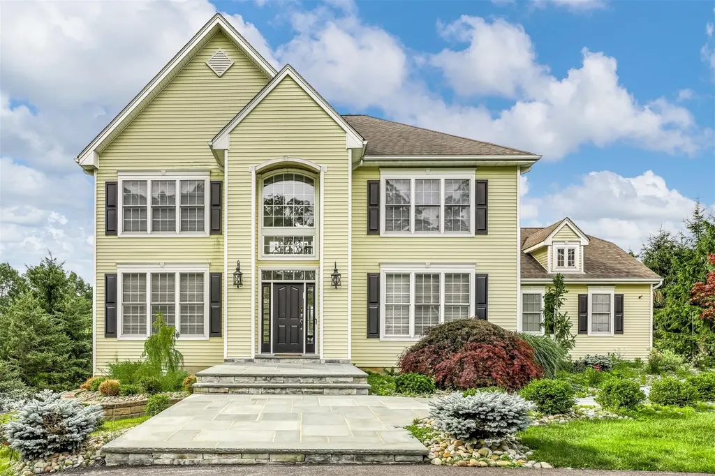 6 Heather Ridge Highland Mills NY 10930