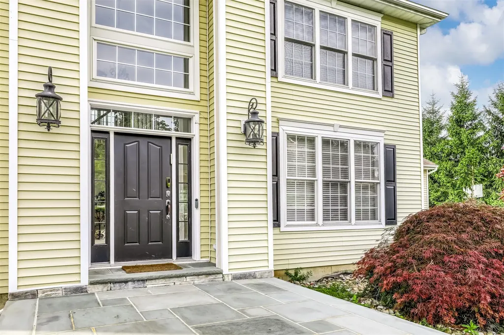 6 Heather Ridge Highland Mills NY 10930
