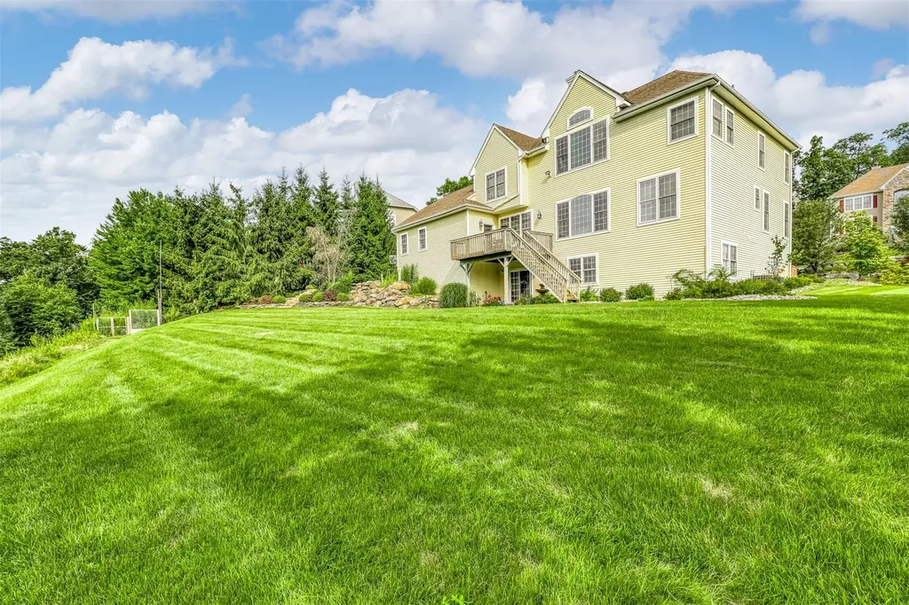 6 Heather Ridge Highland Mills NY 10930