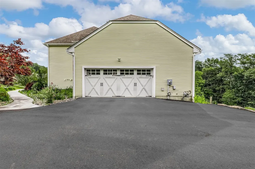 6 Heather Ridge Highland Mills NY 10930
