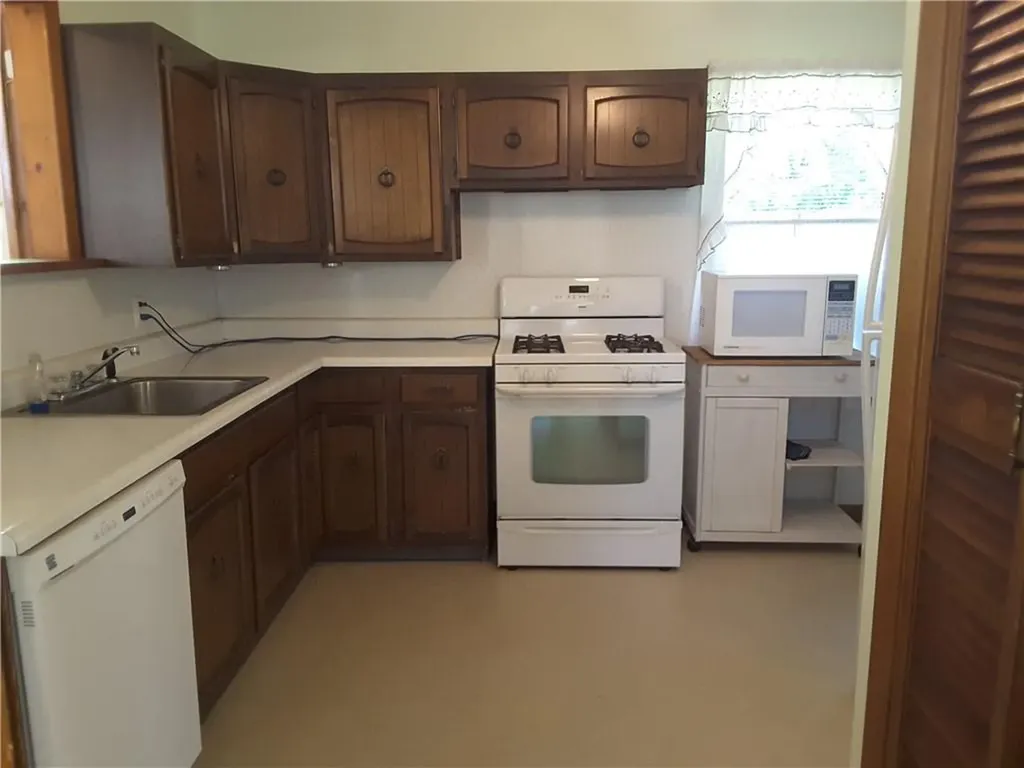 16 Barnett Road E Monroe NY 10950