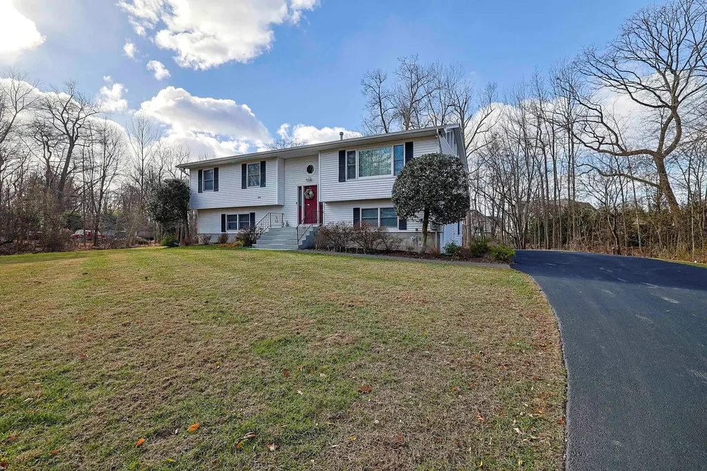 17 Chester Avenue Congers NY 10920