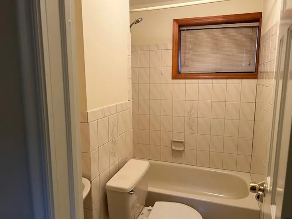 35 Hillside Avenue Saint James NY 11780