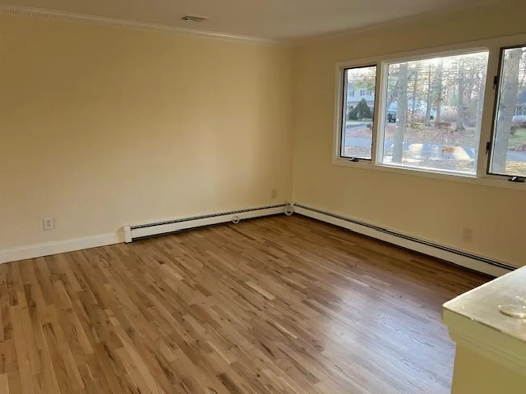 35 Hillside Avenue Saint James NY 11780