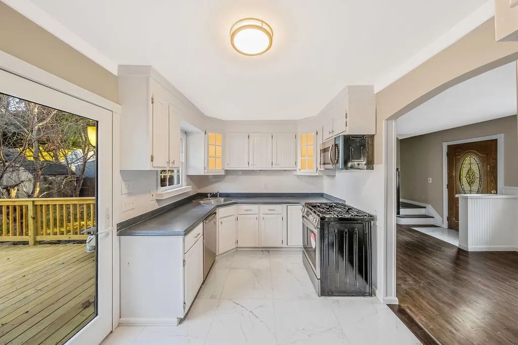 7 Laurie Boulevard Centereach NY 11720
