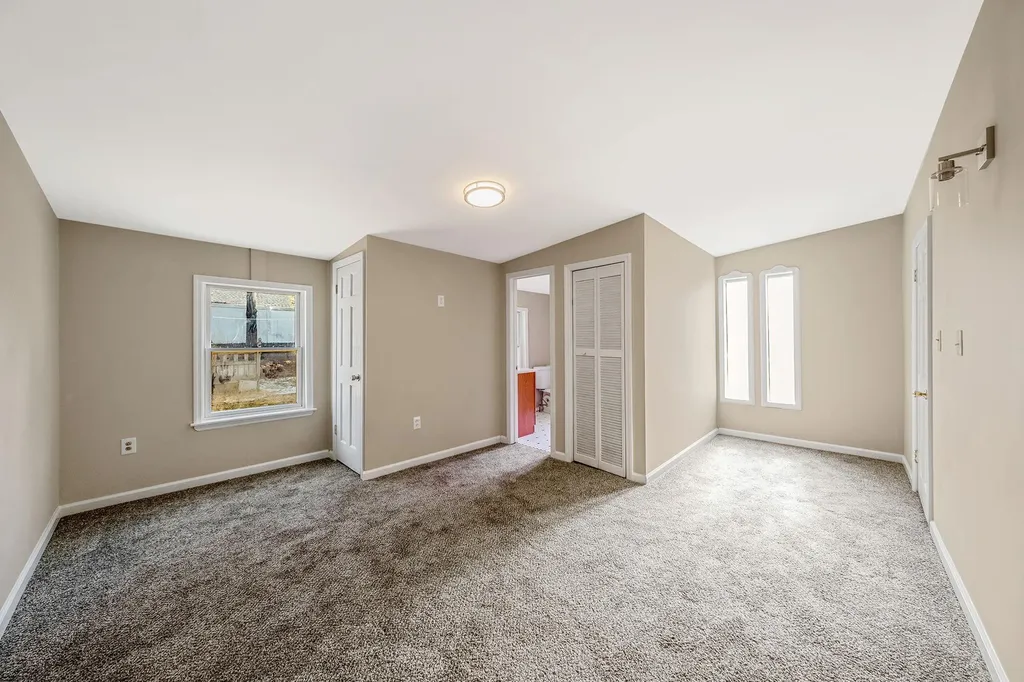 7 Laurie Boulevard Centereach NY 11720