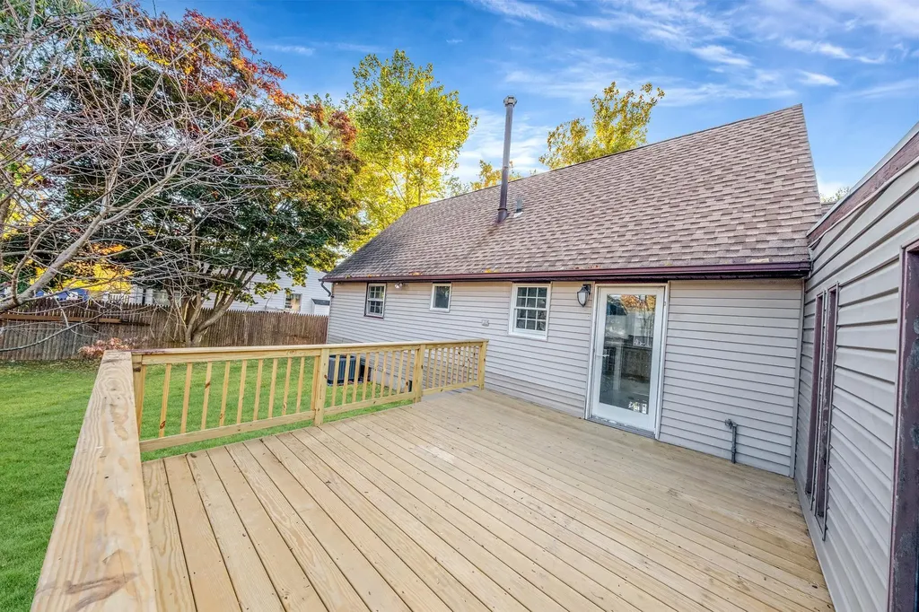 7 Laurie Boulevard Centereach NY 11720