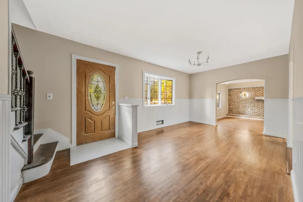7 Laurie Boulevard Centereach NY 11720