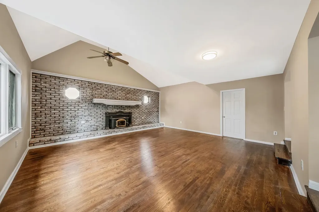 7 Laurie Boulevard Centereach NY 11720