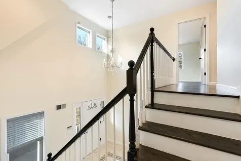 96 Weaver Street Larchmont NY 10538