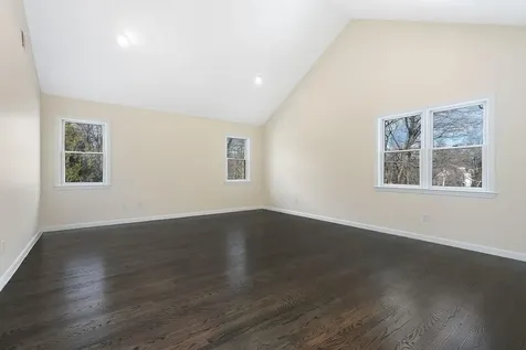 96 Weaver Street Larchmont NY 10538