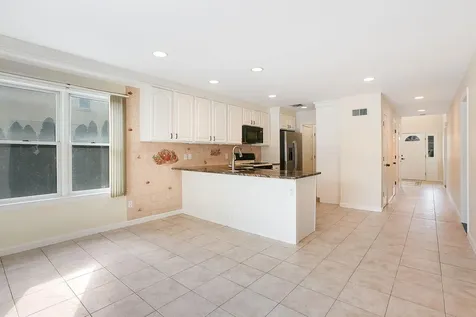96 Weaver Street Larchmont NY 10538