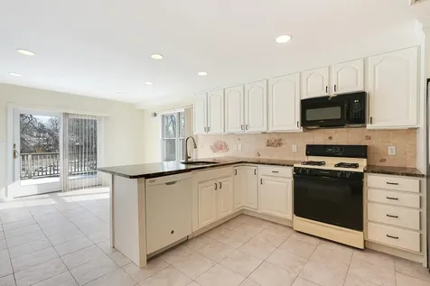 96 Weaver Street Larchmont NY 10538