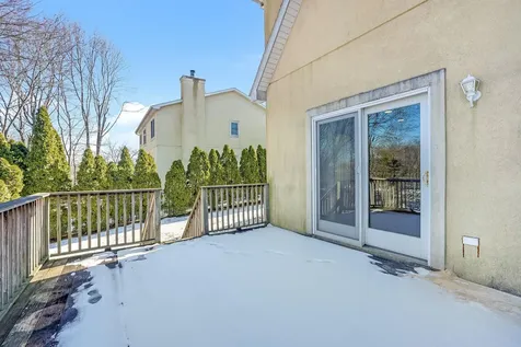 96 Weaver Street Larchmont NY 10538