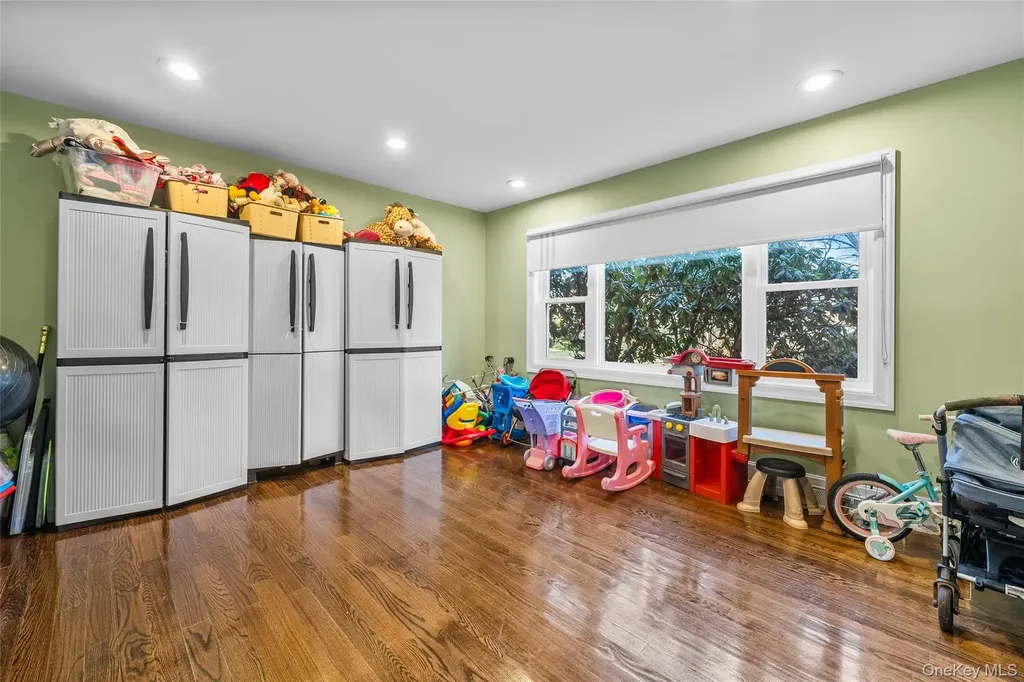 25 Smolley Drive Monsey NY 10952