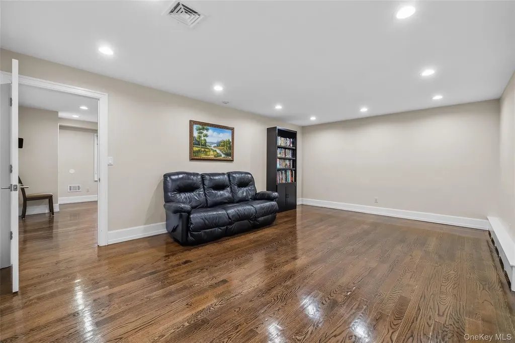 25 Smolley Drive Monsey NY 10952