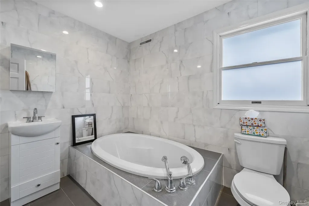 25 Smolley Drive Monsey NY 10952