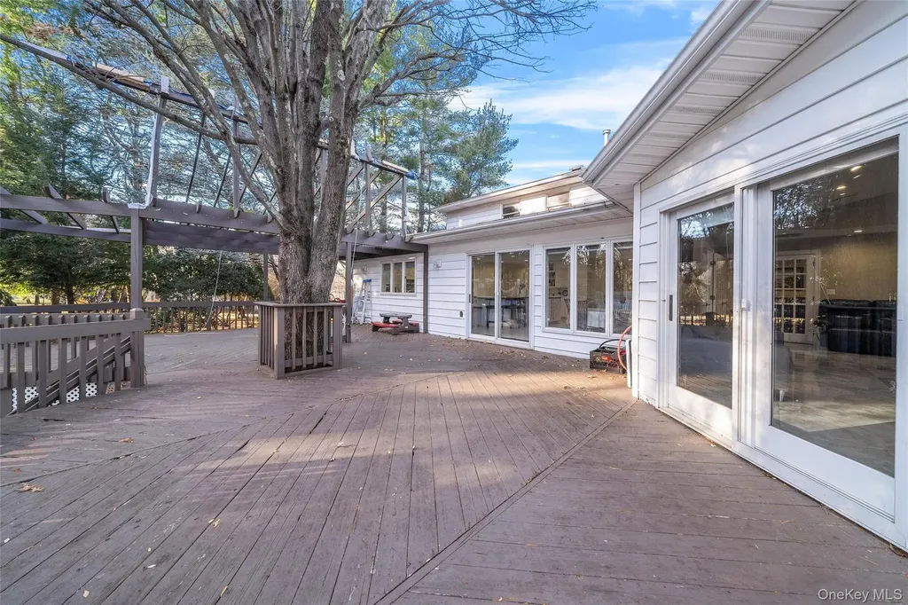 25 Smolley Drive Monsey NY 10952