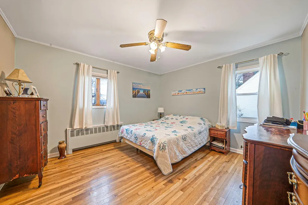 1090 Oakneck Road Bay Shore NY 11706