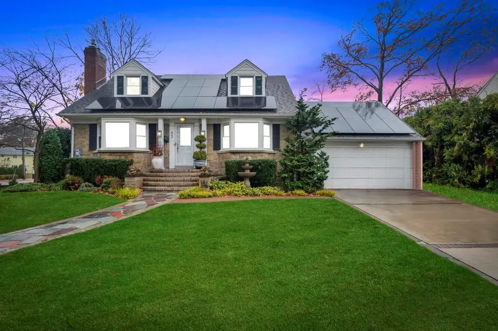 82 Cornwell Avenue Valley Stream NY 11580
