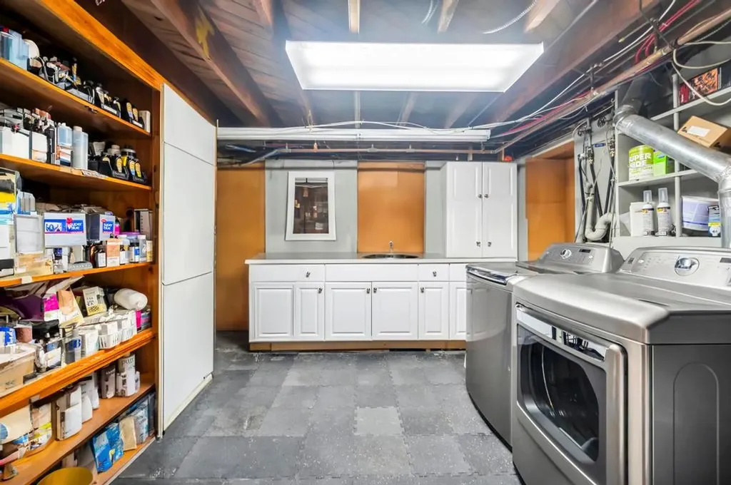 82 Cornwell Avenue Valley Stream NY 11580