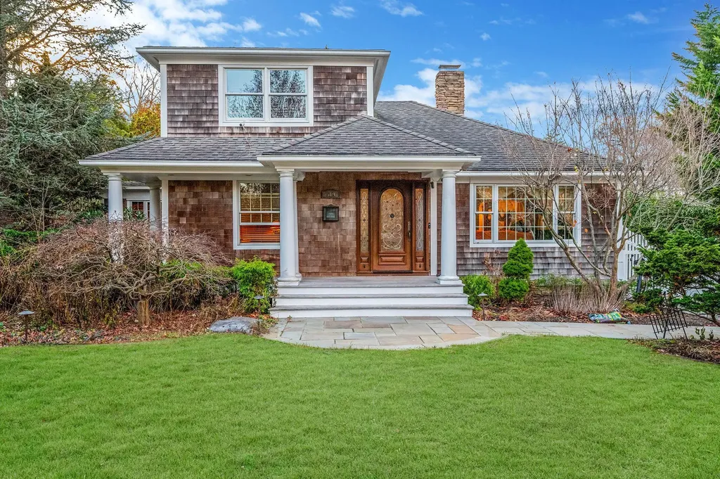 519 Richland Boulevard Brightwaters NY 11718