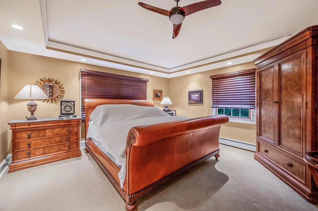 519 Richland Boulevard Brightwaters NY 11718