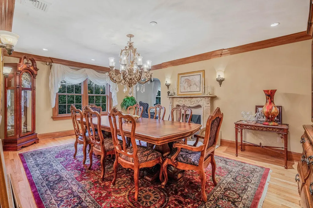 519 Richland Boulevard Brightwaters NY 11718