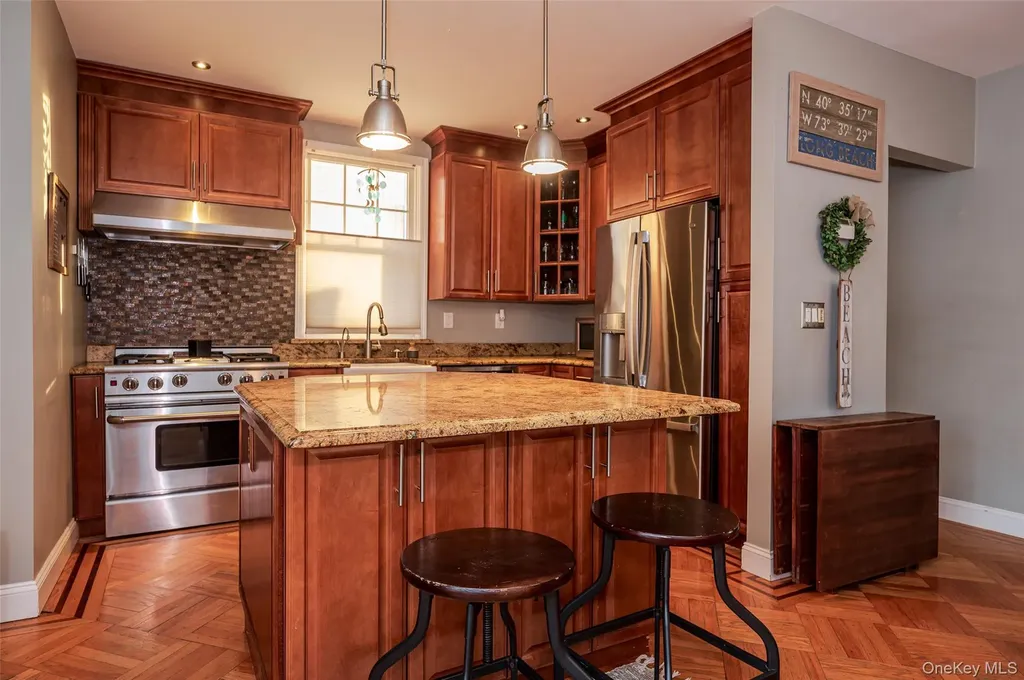 208 Franklin Boulevard Long Beach NY 11561
