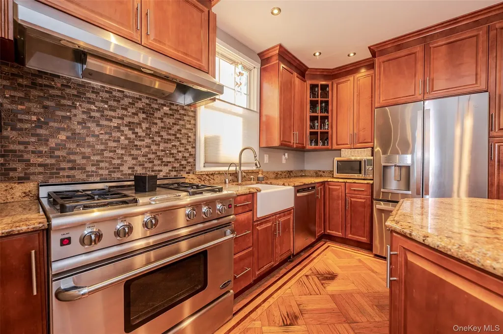 208 Franklin Boulevard Long Beach NY 11561