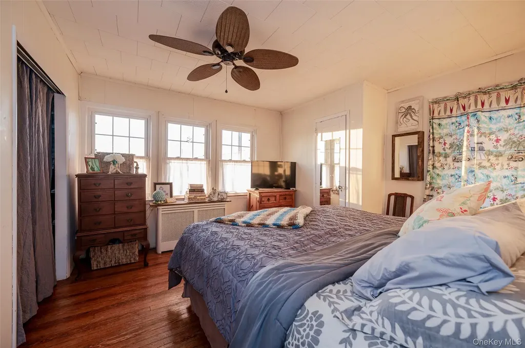 208 Franklin Boulevard Long Beach NY 11561