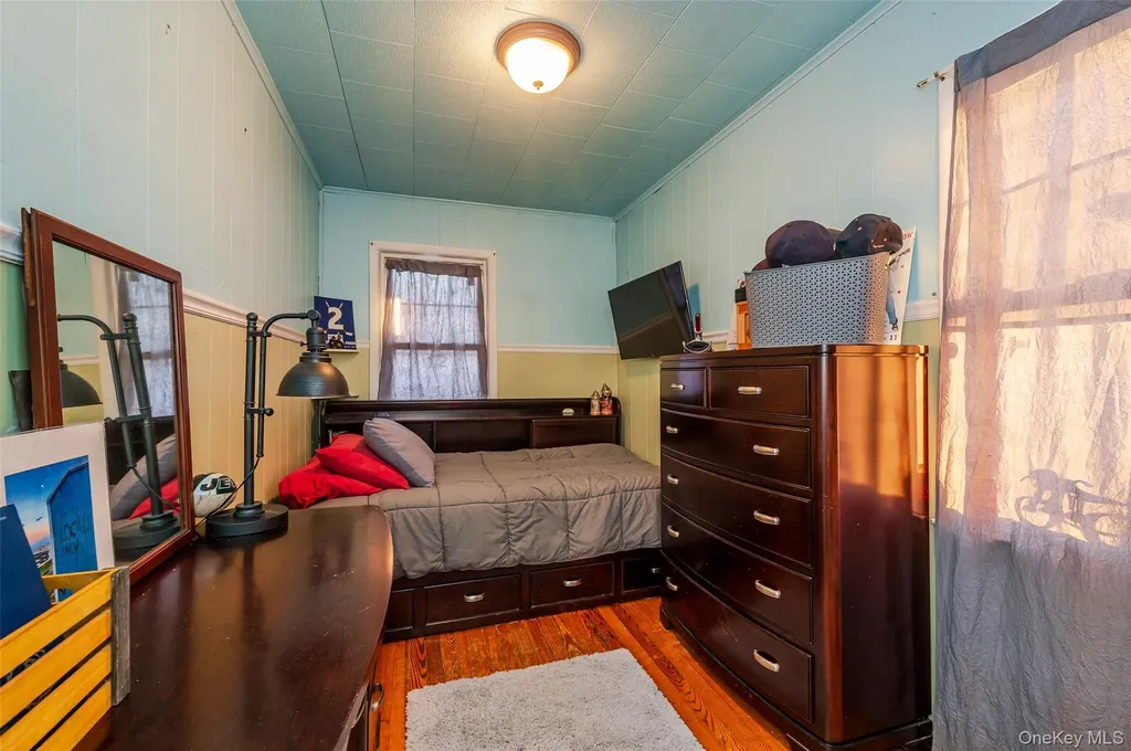 208 Franklin Boulevard Long Beach NY 11561