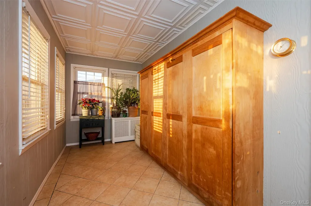 208 Franklin Boulevard Long Beach NY 11561