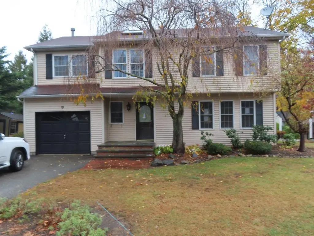 66 Glenna Little Trail Huntington NY 11743