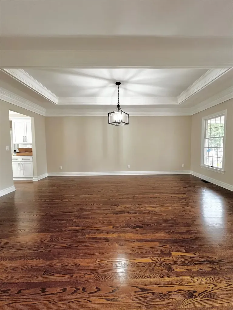86 Shore Road Mount Sinai NY 11766