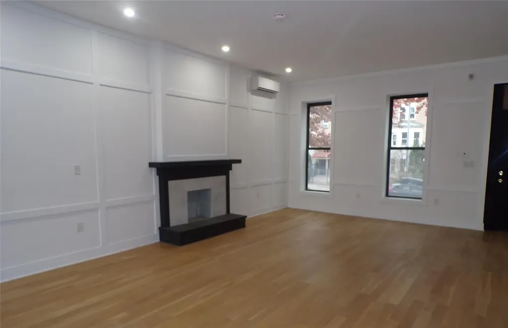 1555 Pacific Street Brooklyn NY 11213