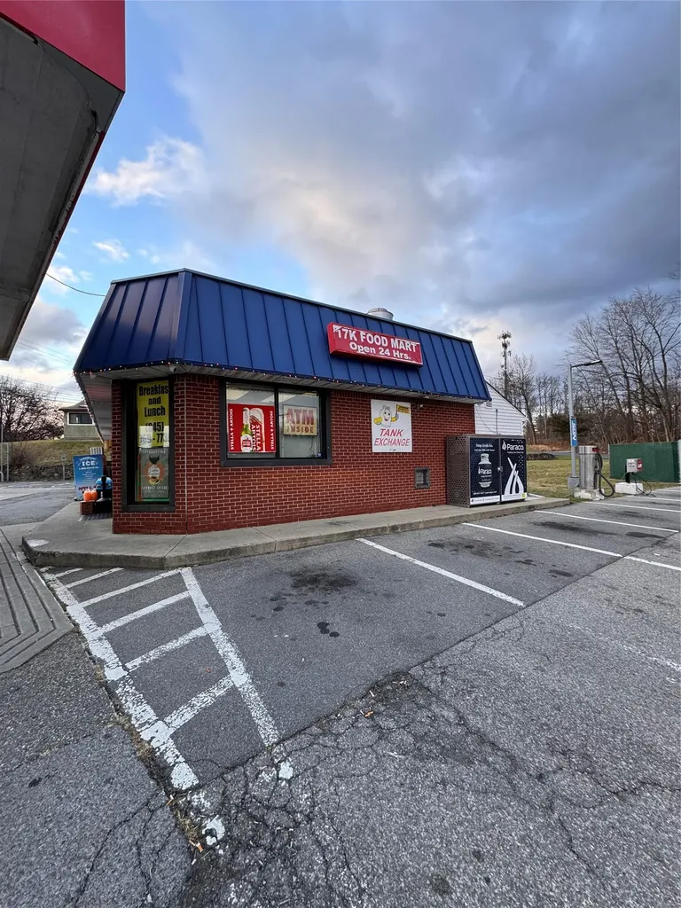 2214 State Route 208 Montgomery NY 12549