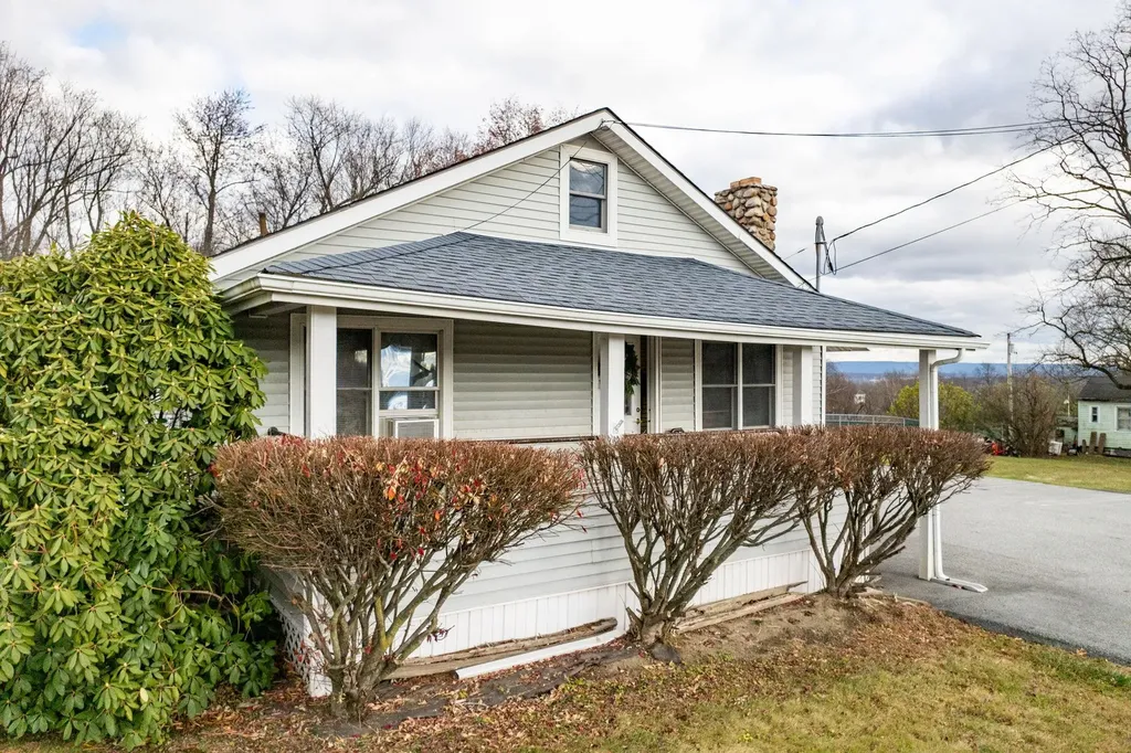 2054 Goshen Turnpike Middletown NY 10941