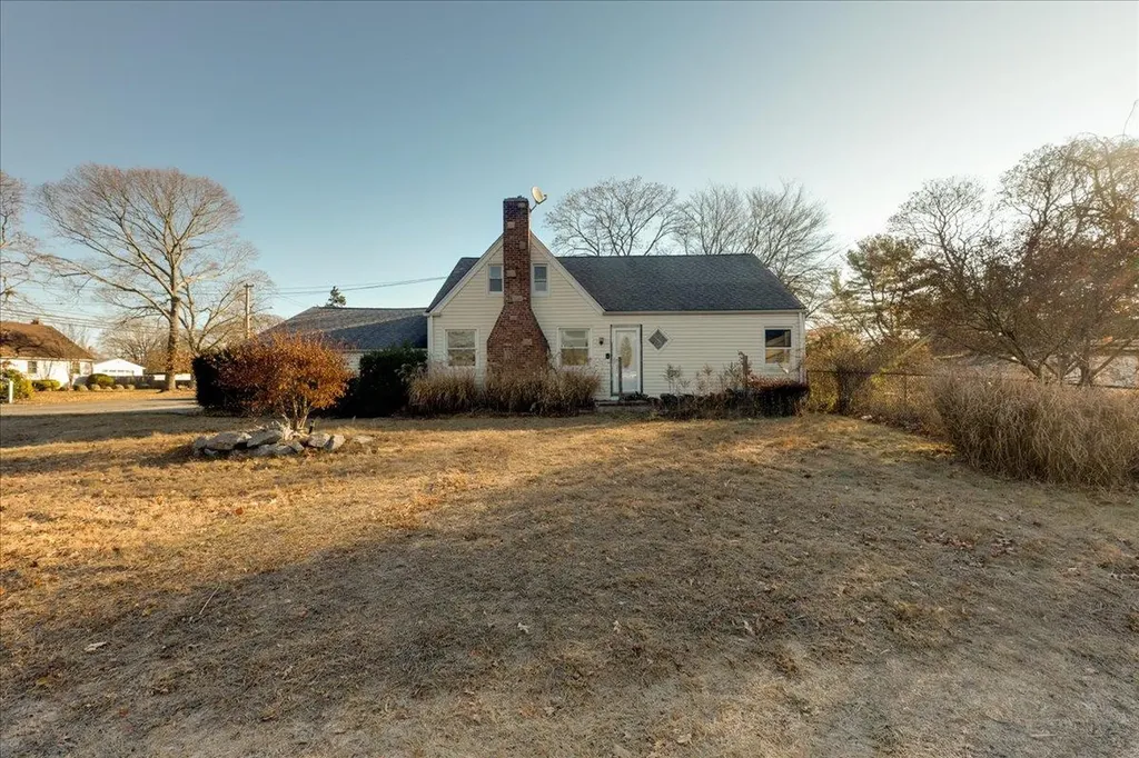 48 Vernon Street Brookhaven NY 11772