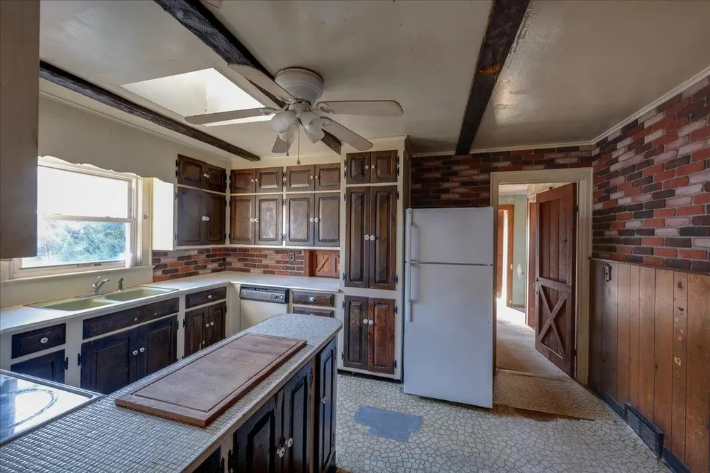 48 Vernon Street Patchogue NY 11772