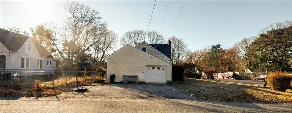 48 Vernon Street Patchogue NY 11772