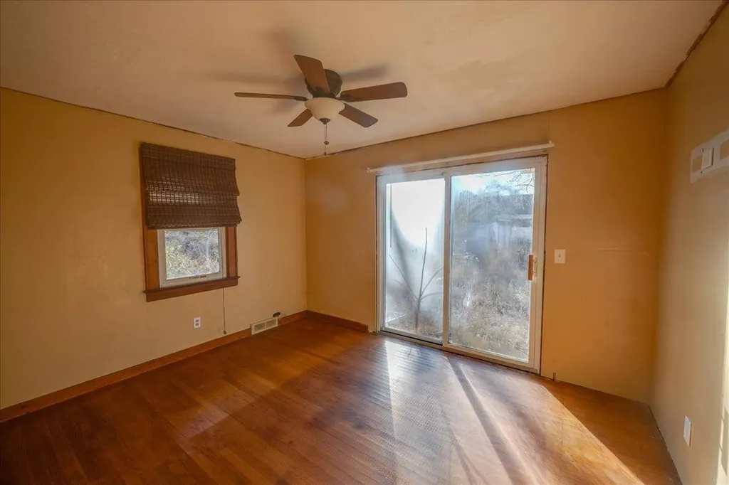 48 Vernon Street Patchogue NY 11772