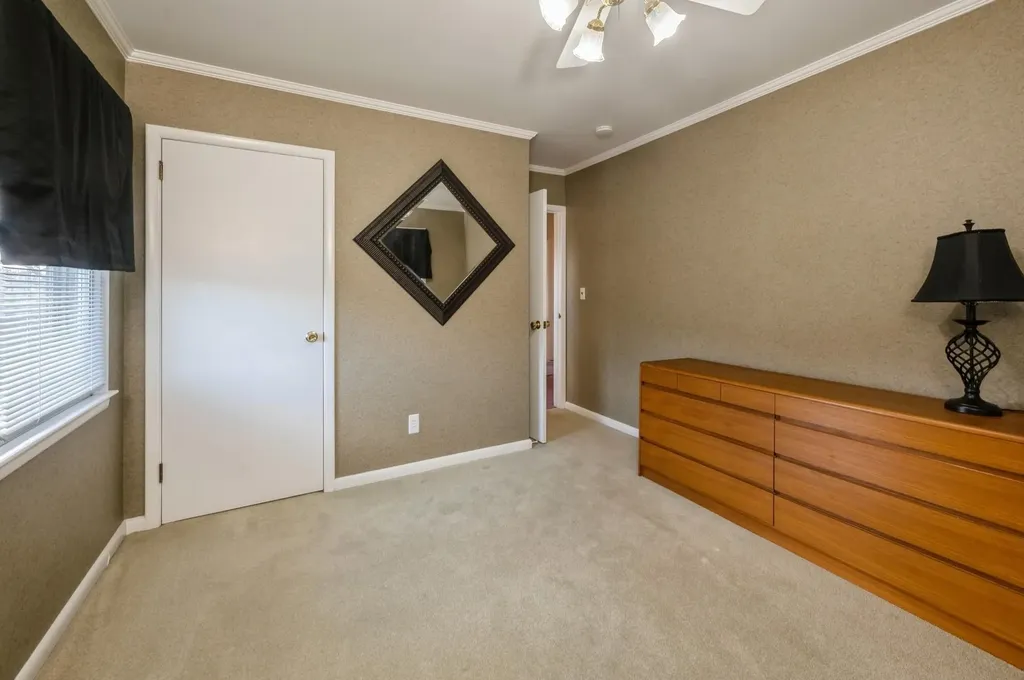 10 Lawrence Place Yonkers NY 10701
