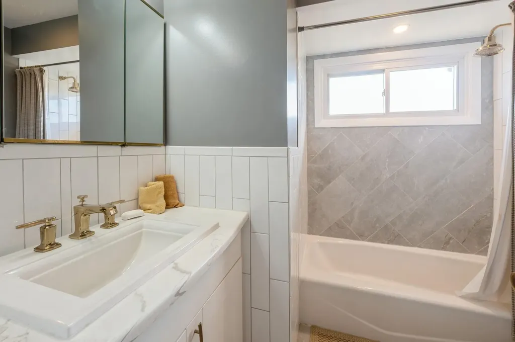 10 Lawrence Place Yonkers NY 10701