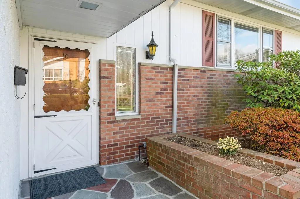 10 Lawrence Place Yonkers NY 10701