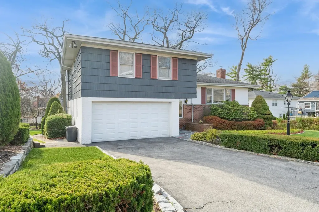 10 Lawrence Place Yonkers NY 10701